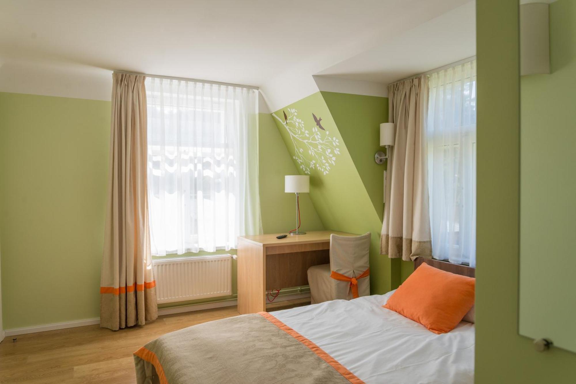 Hotel Martas Nams Ventspils Zimmer foto